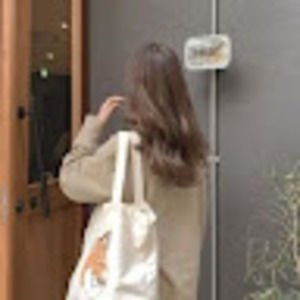 Meet your Posher, Ariela